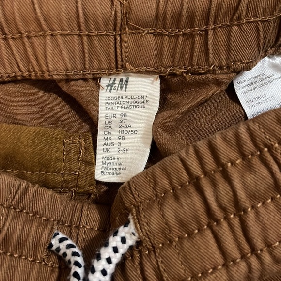 H&M kids Tan khaki pants - size 3T - Picture 3 of 3